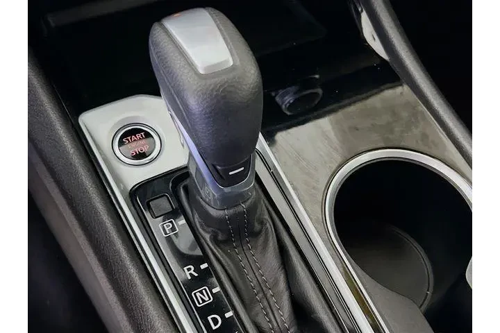 $19775 : Nissan Altima 2024 2.5 SV 4d image 1