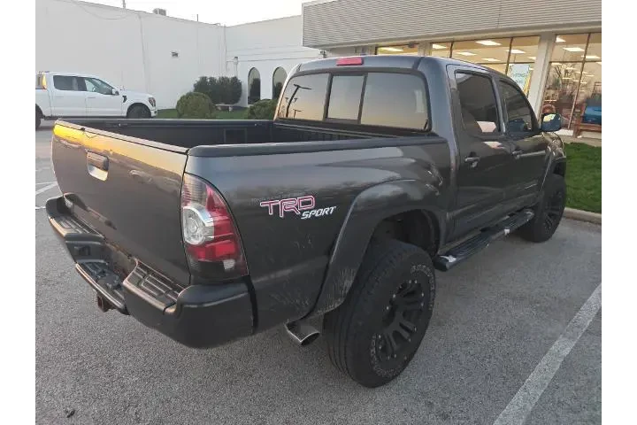 $16500 : Toyota Tacoma 2011 4x4 V6 4d image 4