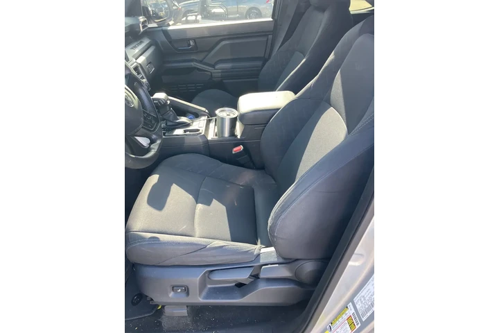 $33991 : Toyota Tacoma 2024 4x2 SR 4d image 4