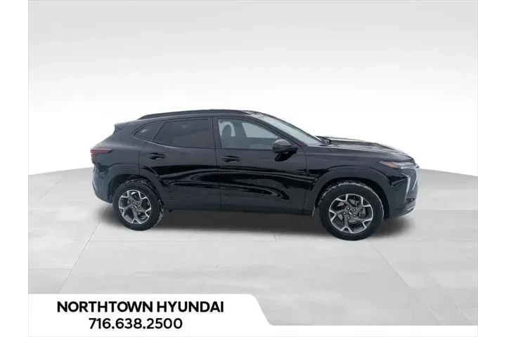 $19829 : Chevrolet Trax 2025 LT 4dr C image 3