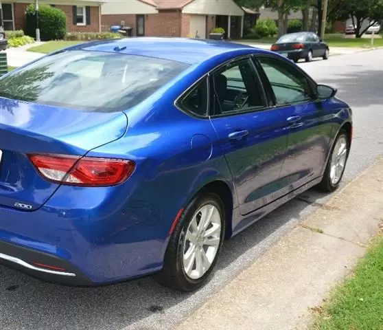 $4500 : 2015 Chrysler 200 Limited image 2