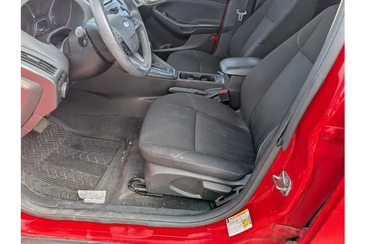 $8675 : Ford Focus 2015 SE 4dr Hatch image 9