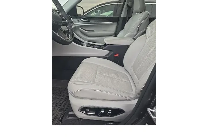 $30996 : Jeep Grand Cherokee 2022 4x4 image 6