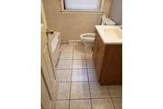 $900 : Bonita casa recién pintada thumbnail