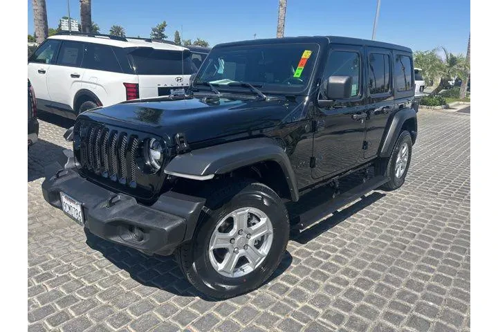 $25995 : Jeep Wrangler Unlimited 2022 image 2