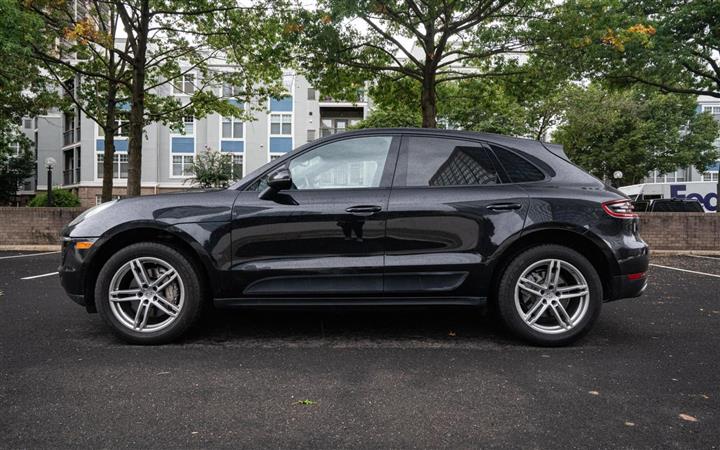 $25000 : 2015 PORSCHE MACAN image 7