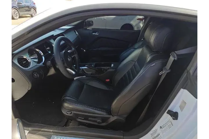 $13502 : Ford Mustang 2014 V6 2dr Fas image 7