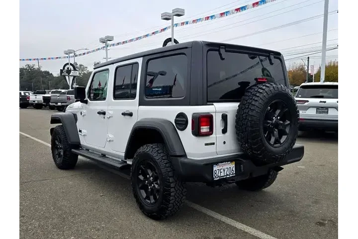 $33900 : Jeep Wrangler Unlimited 2021 image 6