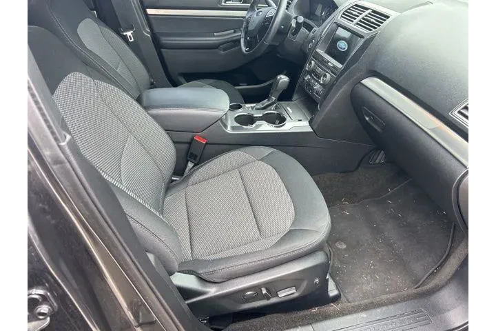 $18225 : Ford Explorer 2018 XLT 4dr S image 9