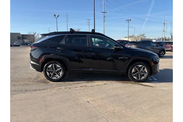 $28998 : Hyundai TUCSON 2025 SEL Conv image 5