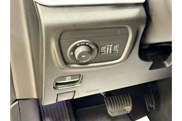 $39659 : Jeep Grand Cherokee L 2025 4 image 10