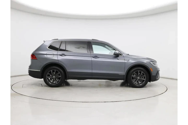 $19998 : Volkswagen Tiguan 2022 SE 4d image 7