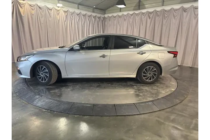 $13547 : Nissan Altima 2020 2.5 S 4dr image 8