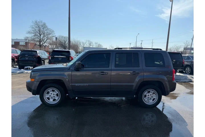 $7980 : 2016 Patriot FWD 4dr Sport image 5