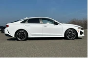 $21981 : Kia K5 2022 GT-Line 4dr Seda thumbnail