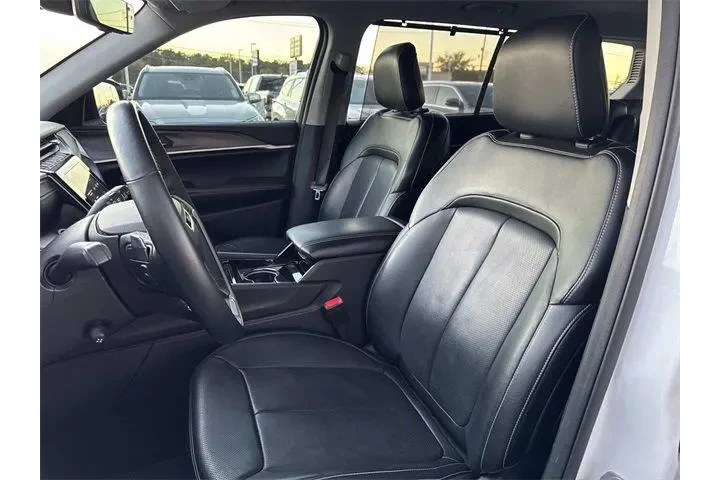 $24629 : Jeep Grand Cherokee L 2022 4 image 9