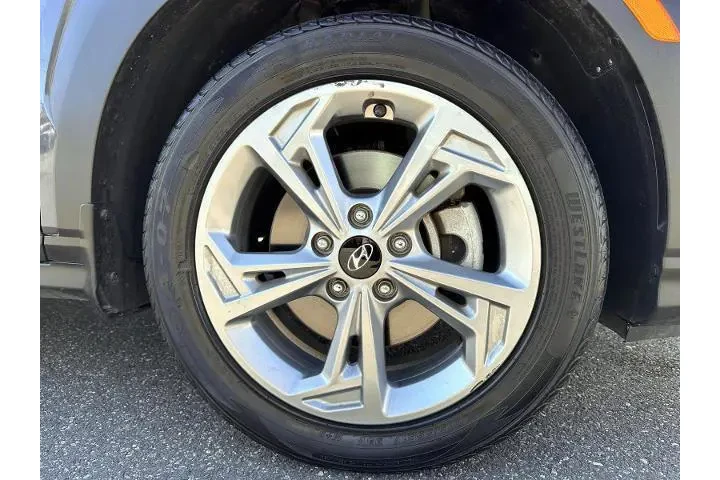 $19888 : Hyundai KONA 2023 AWD SEL 4d image 6