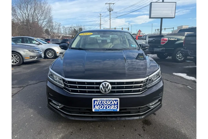 $14999 : 2017 Passat SE image 2