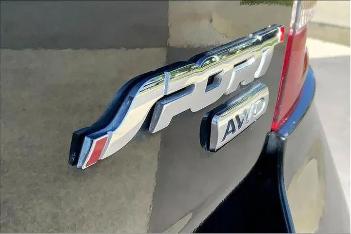 $14985 : Ford Edge 2014 AWD Sport 4dr image 8