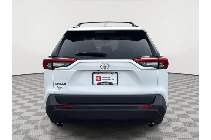 $23999 : 2021 RAV4 XLE image 6