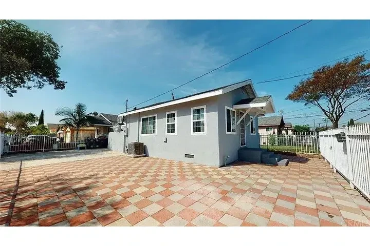 $1550 : READY☎️Duane Way, South Gate🏠 image 2