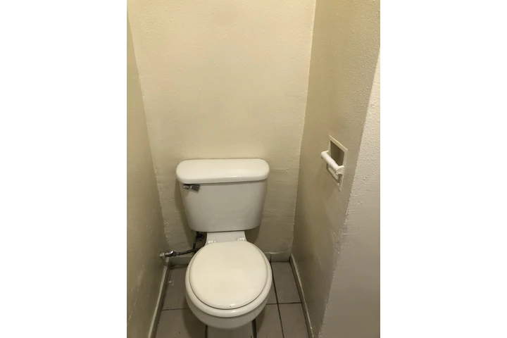 $1295 : Single, utilities included Ing image 5