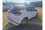 $16170 : Nissan Kicks 2024 SV 4dr Cro thumbnail