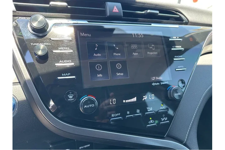 $21777 : 2019 Camry Hybrid SE image 6
