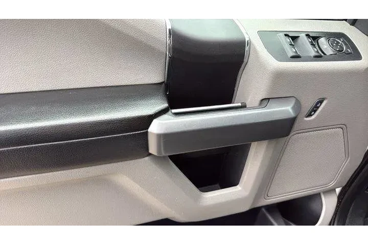 $23638 : Ford F-150 2018 4x2 XL 4dr S image 5