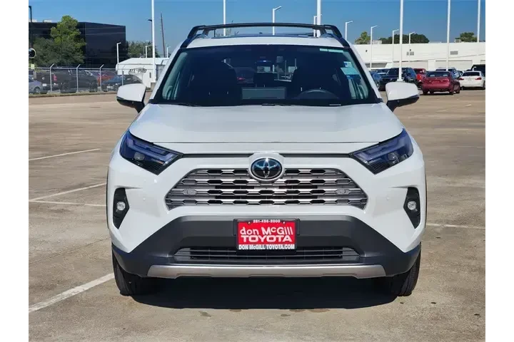 $39985 : Toyota RAV4 Hybrid 2025 AWD image 2