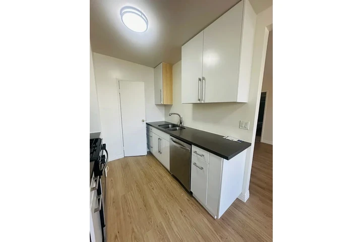 $1100 : Hermoso apt. En Koreatown🏡 image 5