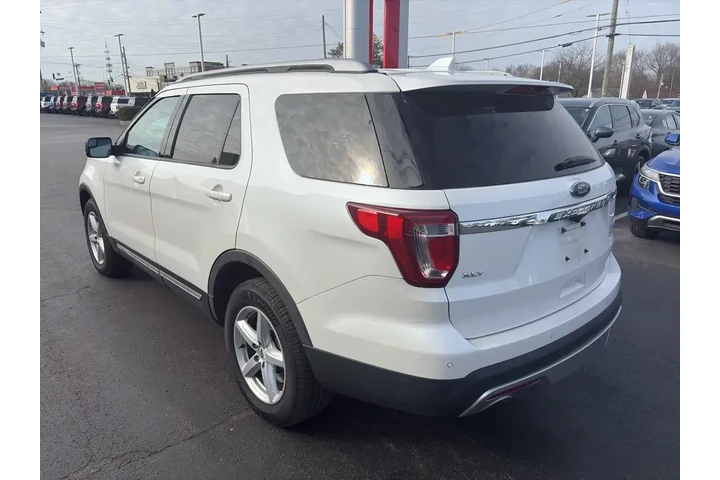 $15600 : Ford Explorer 2017 AWD XLT 4 image 5