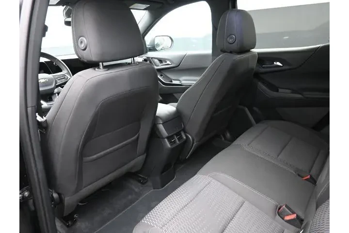 $25925 : Chevrolet Equinox 2025 4x4 L image 2