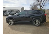 $23987 : Toyota RAV4 2021 XLE Premium thumbnail