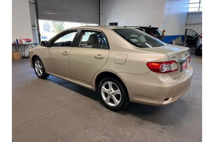 $11542 : Toyota Corolla 2011 image 5
