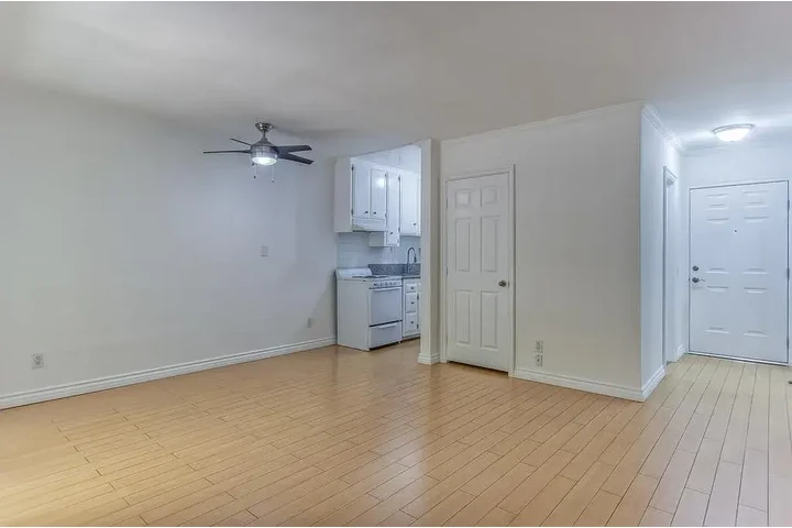 $1150 : Apartamento en alquiler image 4