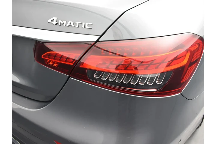 $27795 : Mercedes-Benz E-Class 2022 A image 8