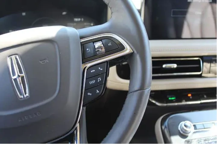 $35460 : Lincoln Nautilus 2022 Reserv image 9