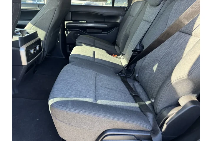 $38588 : Ford Expedition 2022 4x4 XLT image 8