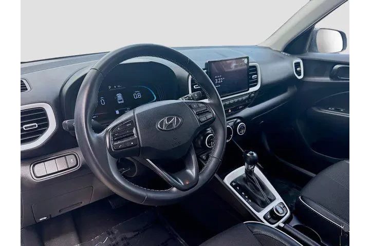 $16698 : Hyundai VENUE 2023 Limited 4 image 1