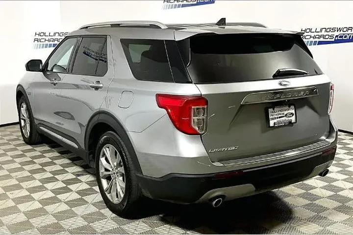 $27969 : Ford Explorer 2024 Limited 4 image 8