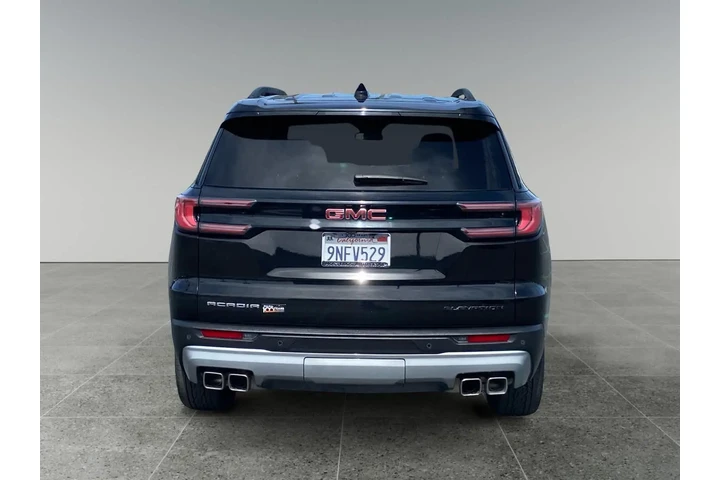 $35345 : GMC Acadia 2024 Elevation 4d image 4