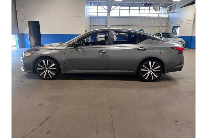 $18991 : Nissan Altima 2020 2.5 SR 4d image 6