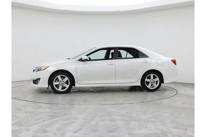 $13998 : Toyota Camry 2014 SE 4dr Sed image 3