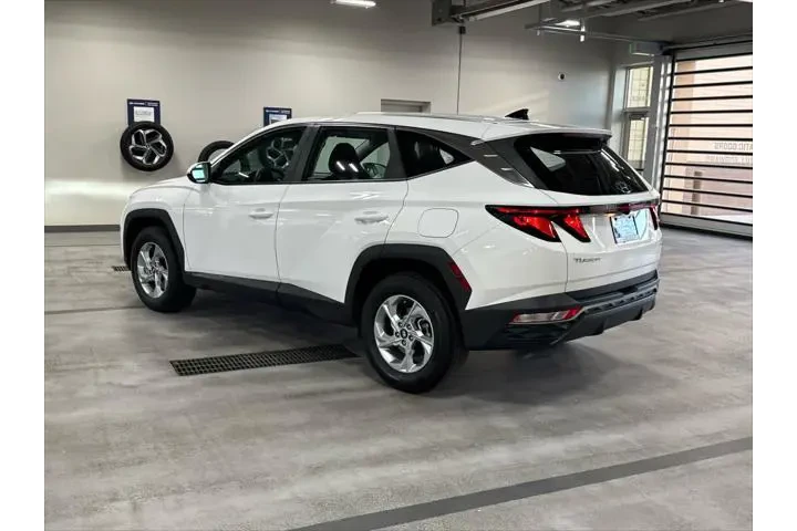 $24113 : Hyundai TUCSON 2023 AWD SE 4 image 4