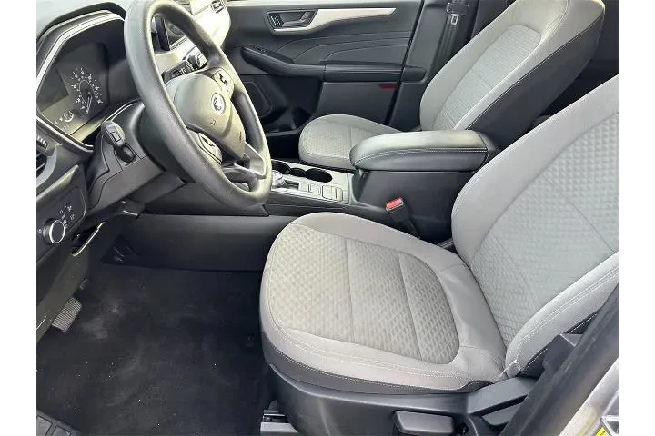 $18245 : Ford Escape 2022 SE 4dr SUV image 8