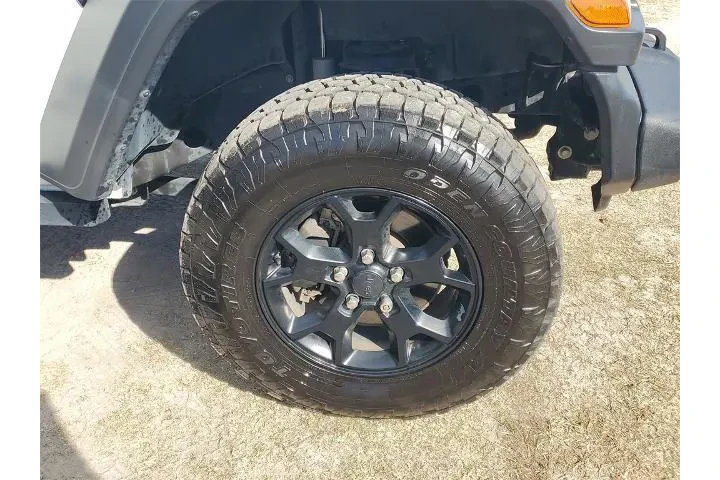 $26498 : Jeep Wrangler Unlimited 2020 image 6