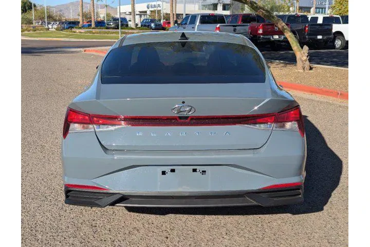 $17990 : Hyundai ELANTRA 2023 SEL 4dr image 5