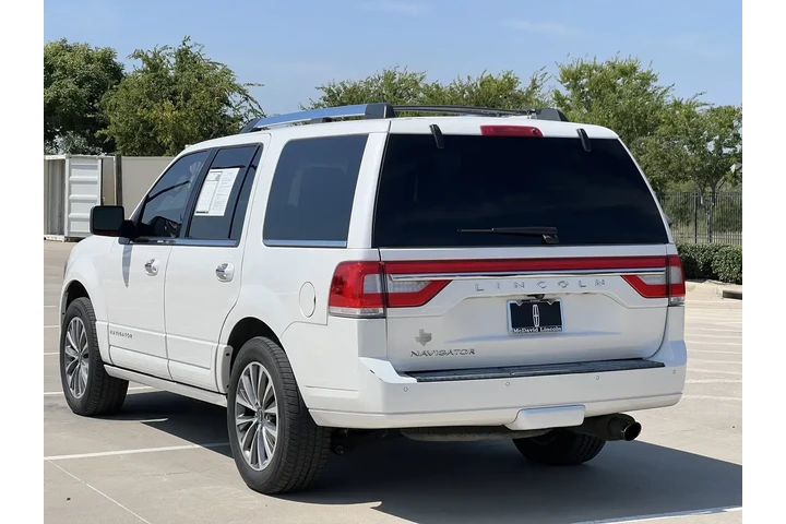 $14899 : Lincoln Navigator 2017 4x4 S image 7