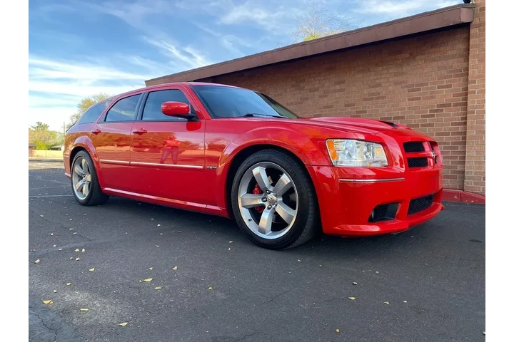 $29950 : 2008 Magnum image 8